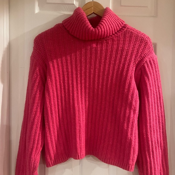 Universal Thread Vibrant Pink turtleneck Sweater - Picture 12 of 12